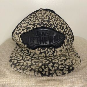 Vans Flatbill Cap Mesh back Black Animal Print lol Adjustable